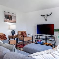 1 Aria - Cowboy Up Cottage 2BR