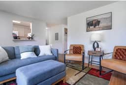 1 Aria - Cowboy Up Cottage 2BR - Image 2