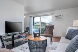 11 Aria - Peaceful Pines Place 1BDR - Image 2