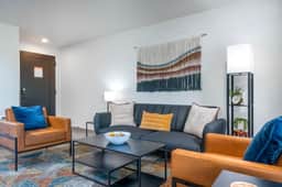 12 Aria - Gone Fishing Getaway 1BR - Image 3