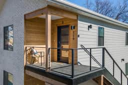 Unit B-Duplex-Near Glacier|Hot Tub - Image 2
