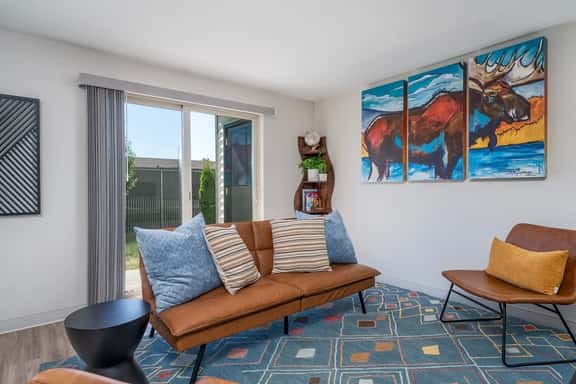 2 Aria-Glacier Basecamp|Stylish 2BR - Image 1