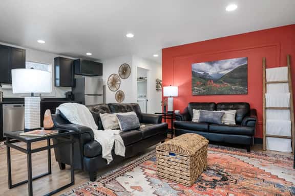 Unit A-Duplex - Hot Tub & Workspace - Image 1