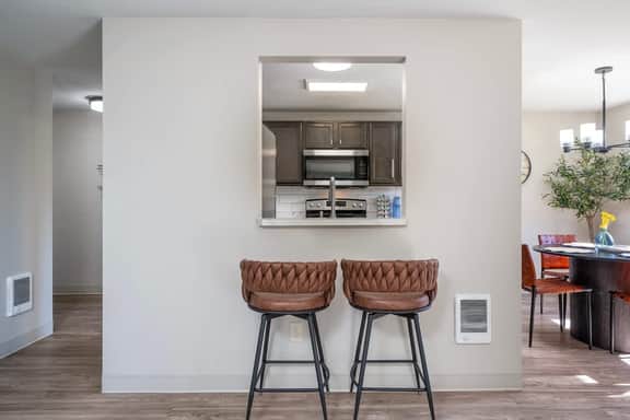 2 Aria-Glacier Basecamp|Stylish 2BR - Image 3