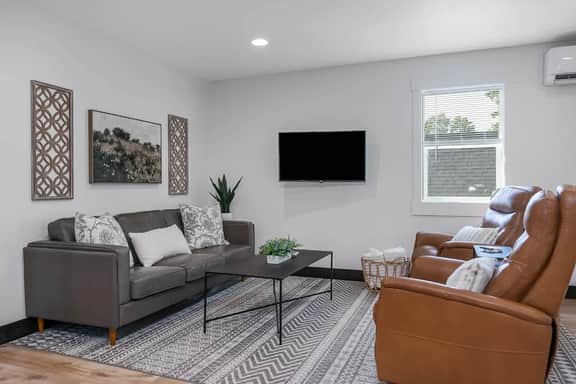 Unit B-Duplex-Near Glacier|Hot Tub - Image 4