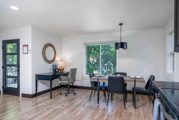 Unit B-Duplex-Near Glacier|Hot Tub - Image 3
